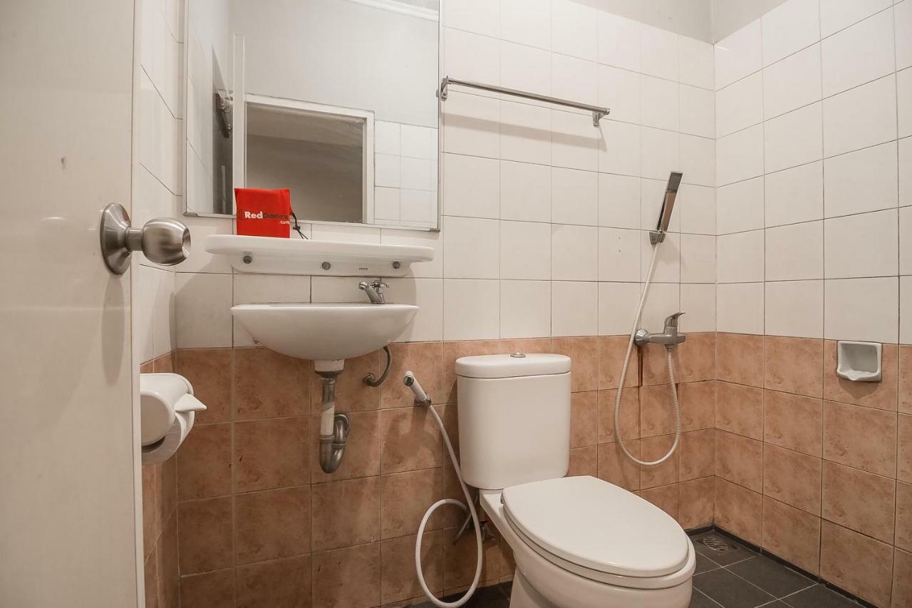 Yehezkiel Hotel Lembang Mitra Reddoorz Buitenkant foto