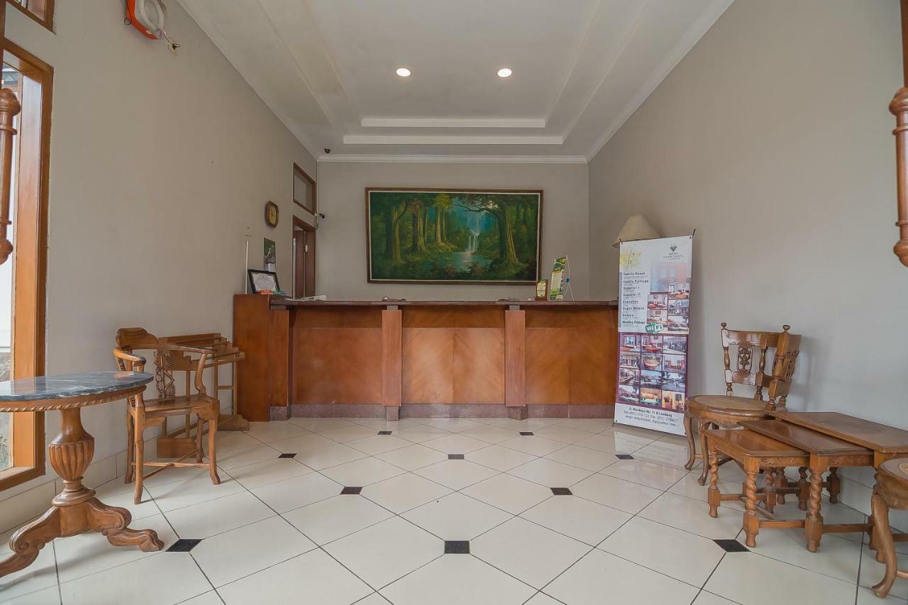 Yehezkiel Hotel Lembang Mitra Reddoorz Buitenkant foto